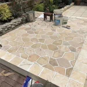 Natural Golden Cream Limestone Crazy Paving Flagstone for Outdoor Hardscape