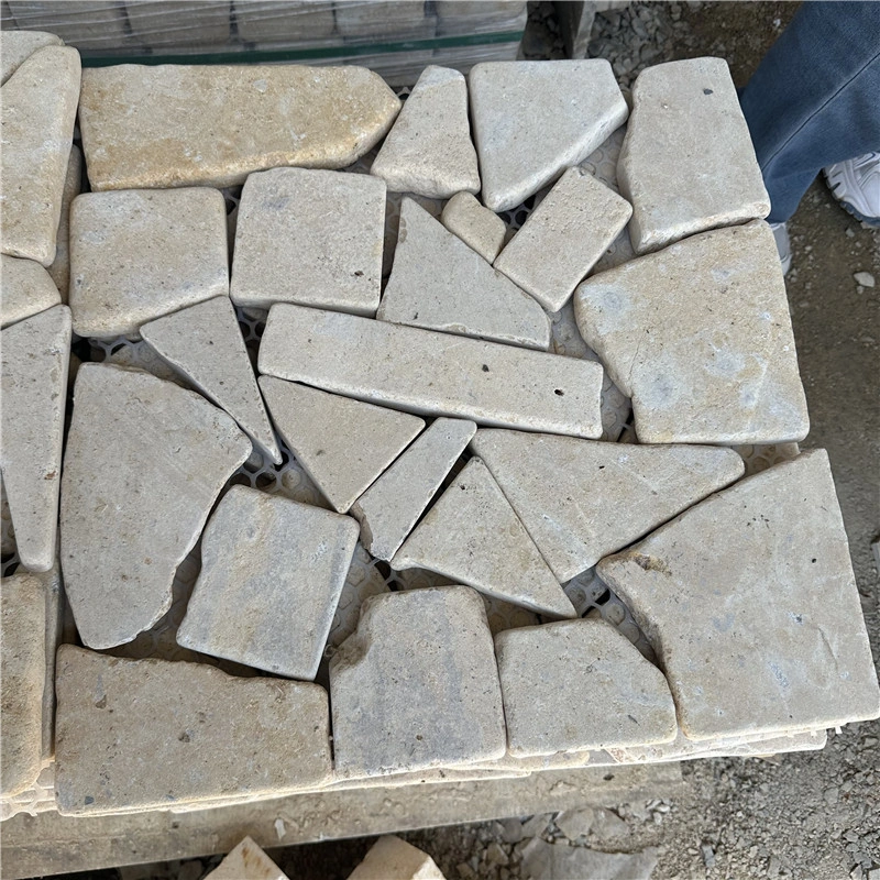 Honey beige irregular crazy paving limestone flagstone raw stock