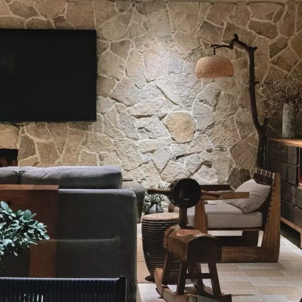 Cream Natural Split Crazy Stone Wall Cladding, 1-3cm Irregular Fieldstone Veneer