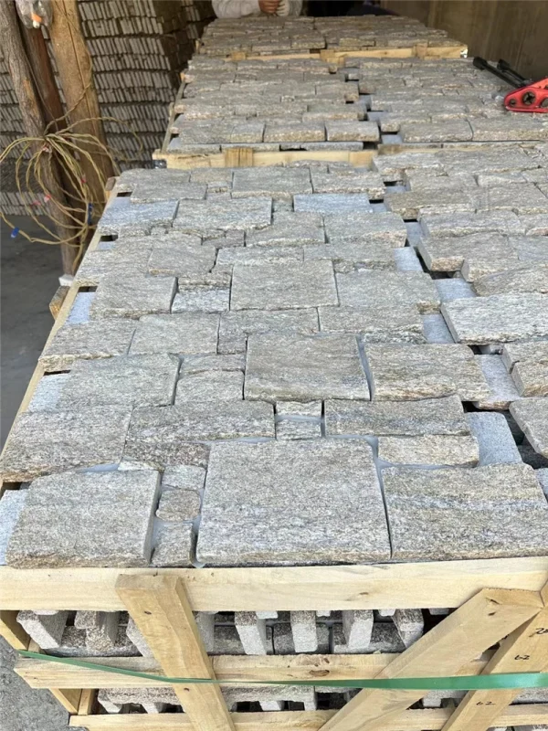 Natural Yellow Stacked Ledger Stone Garden Retaining Wall and Villa Exterior Wall Cladding