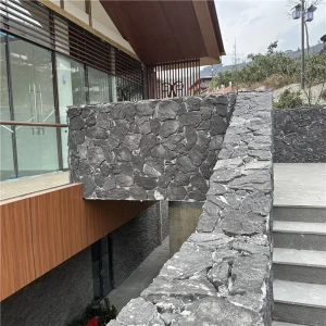 Black Natural Crazy Paving Wall Stone, finished retaining wall project for modern villa landscape