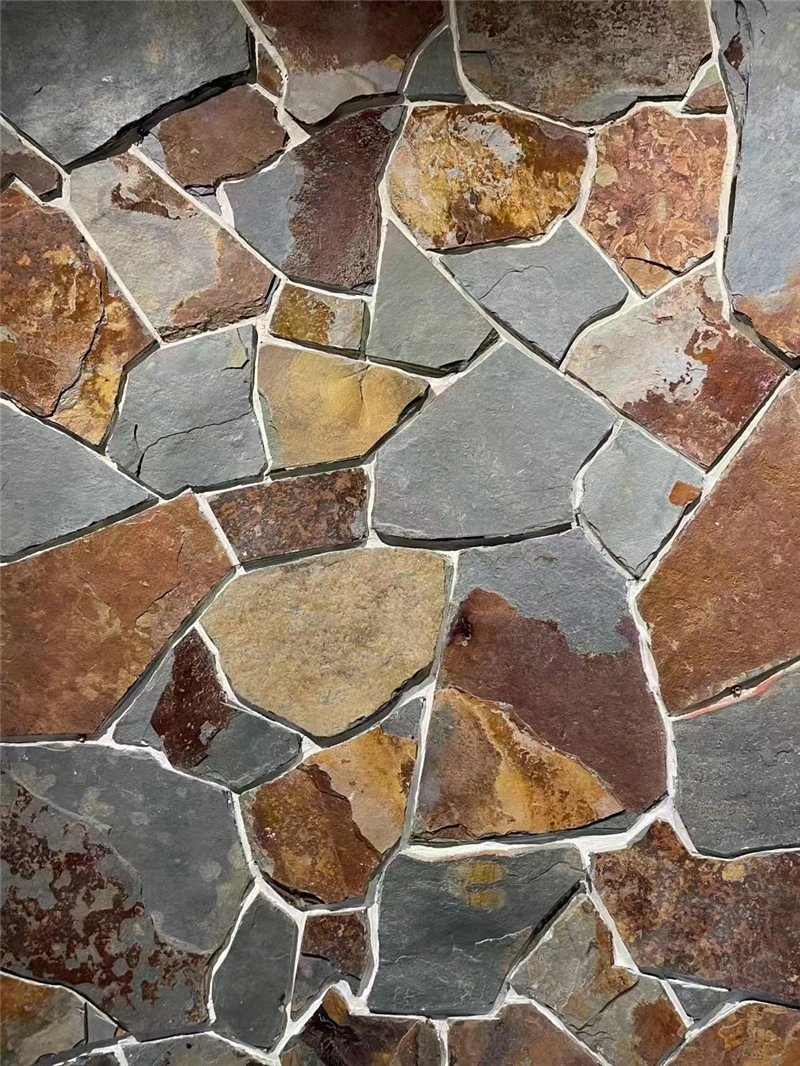Rusty Slate Crazy Paving close‑up texture of irregular stone surface