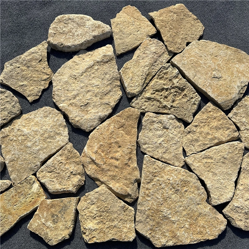 Golden Rust Random Fieldstone close-up, natural irregular wall stone with split surface
